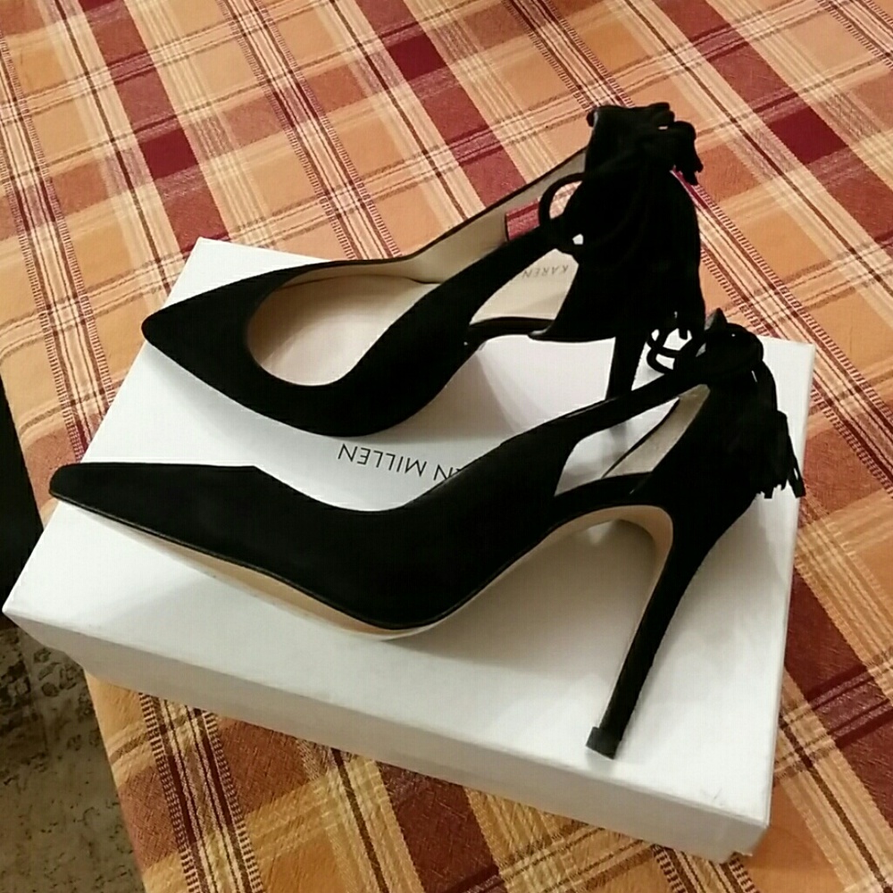 🆕Karen Millen black suede heels with tassels